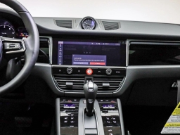 Porsche Macan T AWD 2026