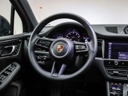 Porsche Macan T AWD 2026