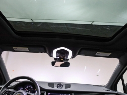 Porsche Macan T AWD 2026