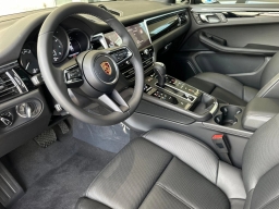 Porsche Macan T AWD 2026