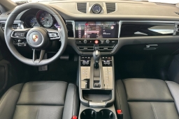 Porsche Macan T AWD 2026