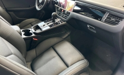 Porsche Macan T AWD 2026