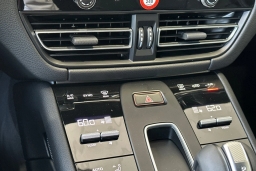 Porsche Macan T AWD 2026