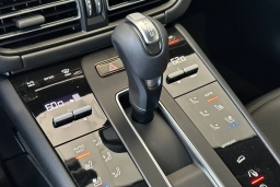 Porsche Macan T AWD 2026