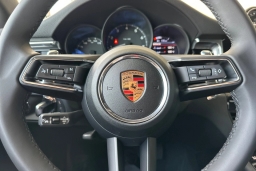 Porsche Macan T AWD 2026