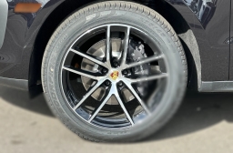 Porsche Macan T AWD 2026