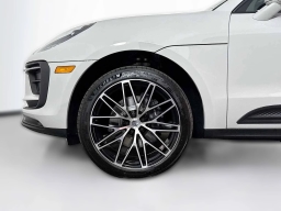 Porsche Macan T AWD 2026