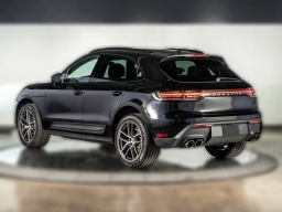 Porsche Macan Base AWD 2026
