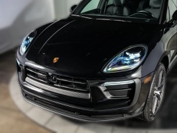 Porsche Macan Base AWD 2026