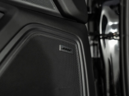 Porsche Macan Base AWD 2026