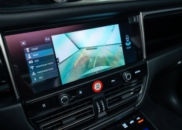 Porsche Macan Base AWD 2026