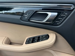 Porsche Macan T AWD 2026