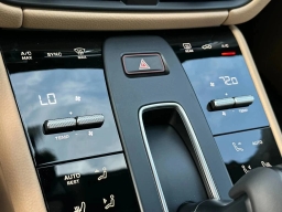 Porsche Macan T AWD 2026