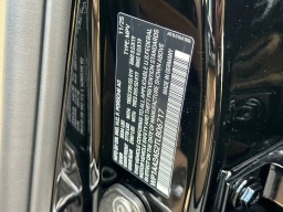 Porsche Macan T AWD 2026