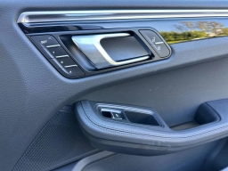 Porsche Macan T AWD 2026