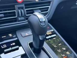 Porsche Macan T AWD 2026