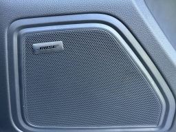 Porsche Macan T AWD 2026