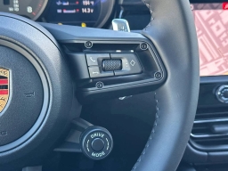 Porsche Macan T AWD 2026