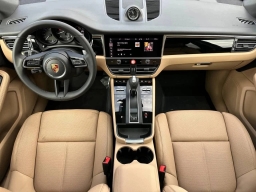 Porsche Macan T AWD 2026