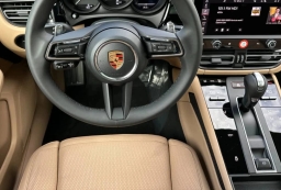 Porsche Macan T AWD 2026