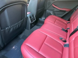 Porsche Macan T AWD 2026