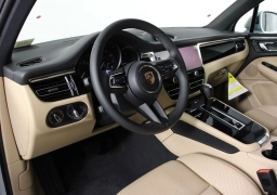 Porsche Macan T AWD 2026