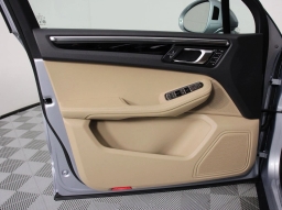 Porsche Macan T AWD 2026