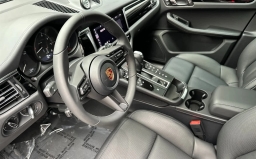 Porsche Macan T AWD 2026