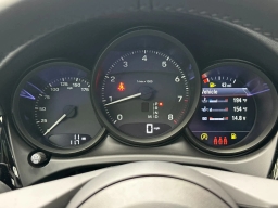 Porsche Macan T AWD 2026