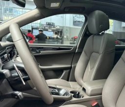 Porsche Macan T AWD 2026