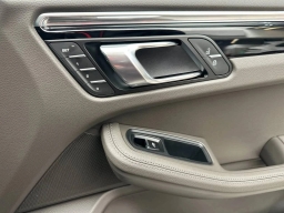 Porsche Macan T AWD 2026