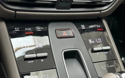 Porsche Macan T AWD 2026