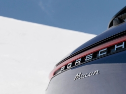 Porsche Macan T AWD 2025