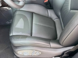 Porsche Macan T AWD 2026