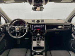 Porsche Macan T AWD 2026