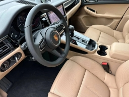 Porsche Macan T AWD 2026