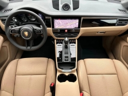 Porsche Macan T AWD 2026