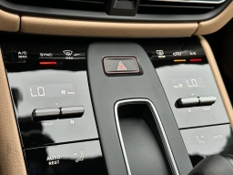 Porsche Macan T AWD 2026