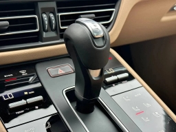 Porsche Macan T AWD 2026