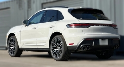 Porsche Macan Base AWD 2026
