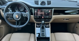 Porsche Macan Base AWD 2026