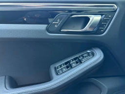 Porsche Macan T AWD 2026