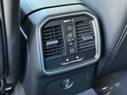 Porsche Macan T AWD 2026