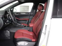 Porsche Macan T AWD 2026