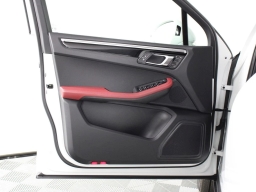 Porsche Macan T AWD 2026