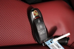 Porsche Macan T AWD 2026