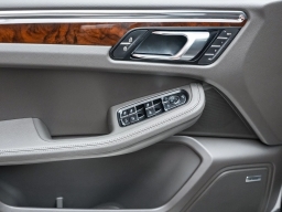 Porsche Macan T AWD 2026