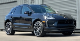 Porsche Macan Base AWD 2026