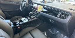 Porsche Macan Base AWD 2026