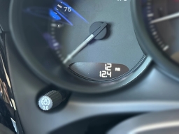 Porsche Macan Base AWD 2026